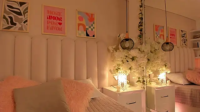 cute  cherry  online show from December 22, 8:23 pm