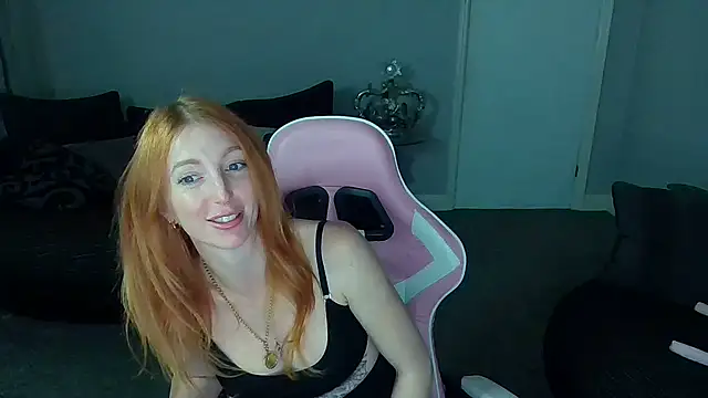 Red firesquirt online show from October 13, 1:58 pm