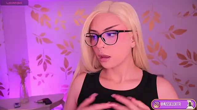 Misselektra   online show from March 19, 6:29 am