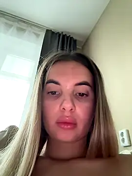 Donna Evans online show from October 2, 3:22 am