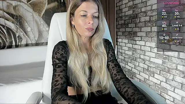 Snapshot of Eva_Melow chatting on September 29, 3:28 pm Eva Melow online show from September 29, 3:28 pm