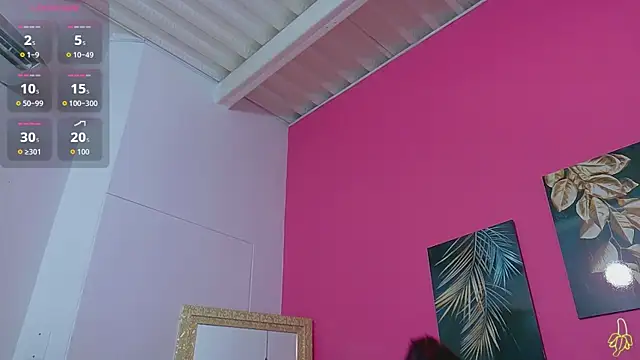 littlee emilyy  online show from May 27, 12:46 pm