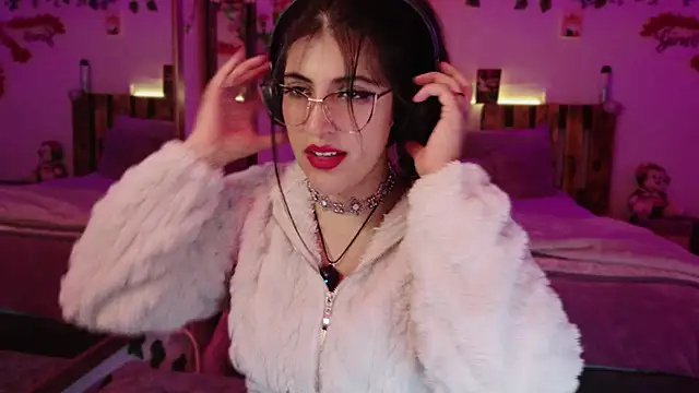 azahar  ziiz online show from January 11, 12:04 am