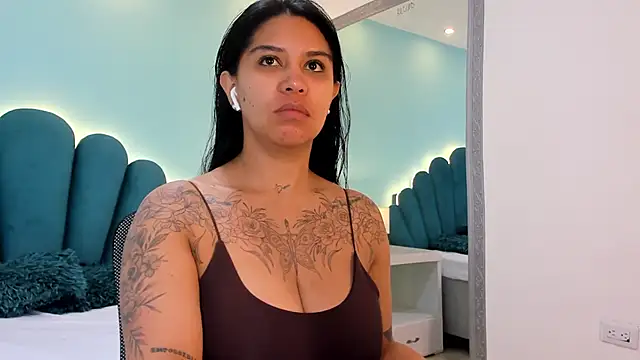 sharlott18 online show from January 14, 12:54 pm