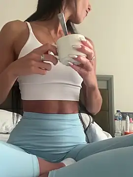 Black or white ANGEL online show from December 17, 8:51 am