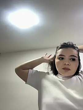 IsabellaAllen online show from April 4, 11:14 pm