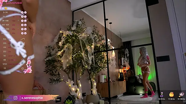 Serene Sophiex online show from October 17, 9:29 pm