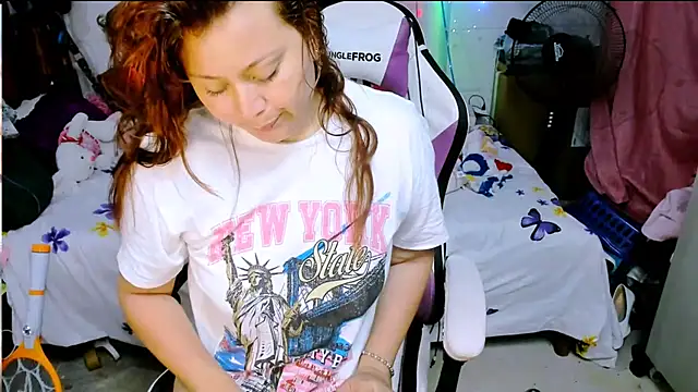 SofiaOlivares online show from November 30, 10:30 am