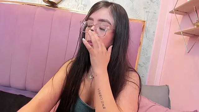 Snapshot of Eva_Macalliter chatting on September 15, 2:14 pm Eva Macalliter online show from September 15, 2:14 pm