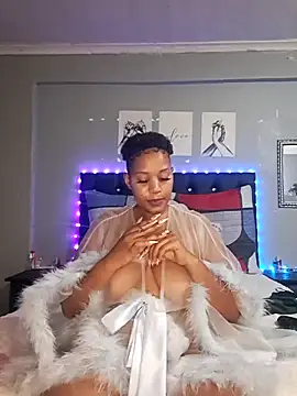 Toya P online show from December 17, 8:24 pm