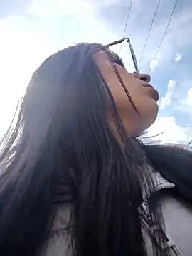 Astrid-- online show from February 9, 3:14 pm