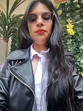 Astrid-- online show from November 27, 7:39 pm