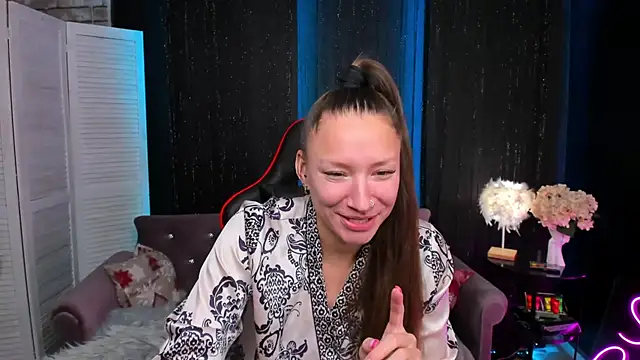 SarahCoksss online show from November 22, 12:57 am