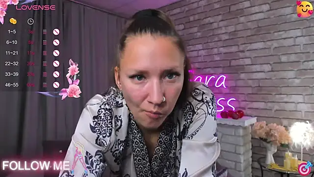 Snapshot of SarahCoksss chatting on September 26, 12:52 am SarahCoksss online show from September 26, 12:52 am