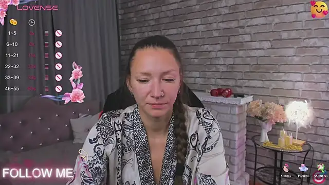 Snapshot of SarahCoksss chatting on October 8, 12:59 am SarahCoksss online show from October 8, 12:59 am