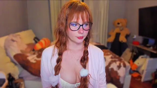 KlementinaBbG online show from September 10, 8:42 pm