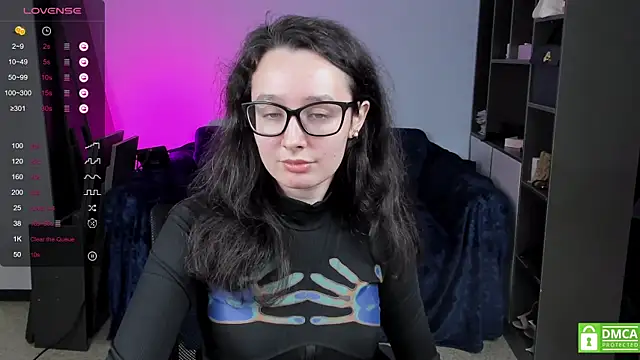 Agatta Smith online show from March 18, 6:51 am