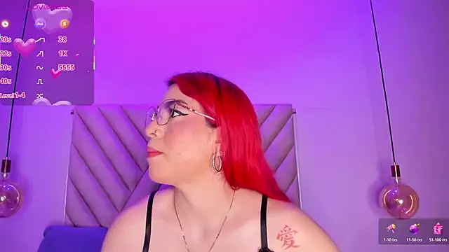 EmmaSwift  online show from October 20, 2:58 am