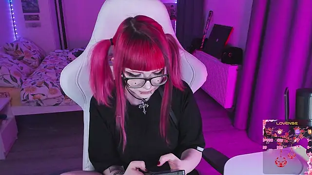 Yumi Youkai online show from December 19, 2:27 am