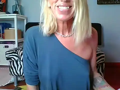 Weloveblue online show from September 22, 9:52 am