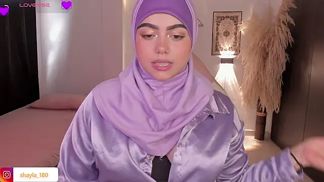 shayla 18 online show from November 21, 7:27 pm