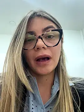 alicee16 online show from October 7, 6:12 pm