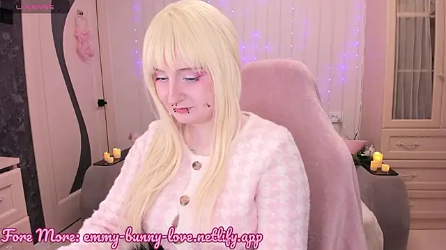 EmmyBunny online show from February 10, 3:37 pm