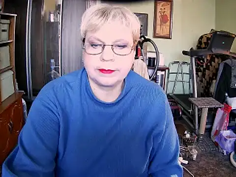 LOLA8888 online show from October 31, 11:25 am