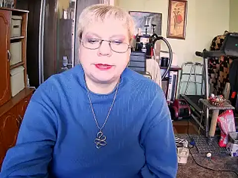 Snapshot of LOLA8888 chatting on October 13, 10:51 am LOLA8888 online show from October 13, 10:51 am