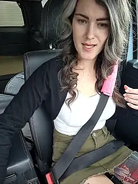 Lilmissvyx online show from January 12, 4:45 pm