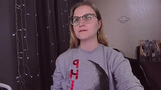 MissBrightShine online show from October 4, 11:49 am