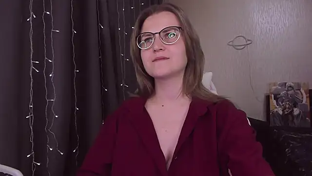 MissBrightShine online show from October 10, 11:59 am