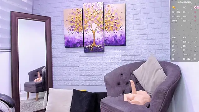 Paula Desousa online show from April 13, 7:36 pm