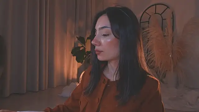 AmyArmstrong online show from September 9, 12:10 am