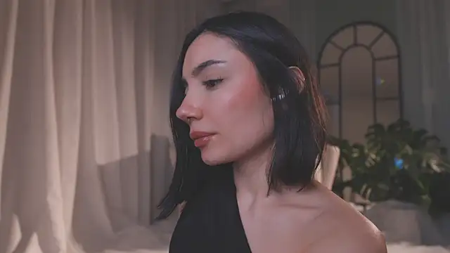 AmyArmstrong online show from February 13, 11:17 pm