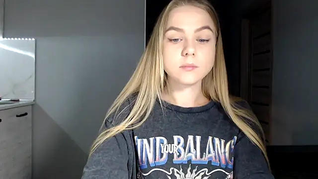 Snapshot of Sunbeam_ chatting on October 6, 8:35 pm Sunbeam online show from October 6, 8:35 pm