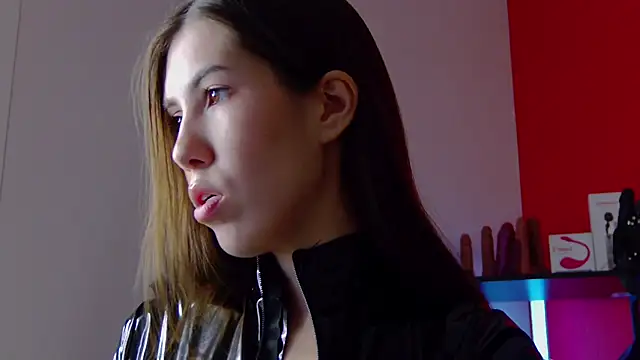 Snapshot of SweetySonya chatting on October 16, 1:52 am SweetySonya online show from October 16, 1:52 am