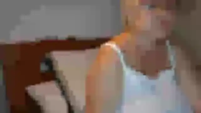 LindaL online show from October 14, 2:52 pm