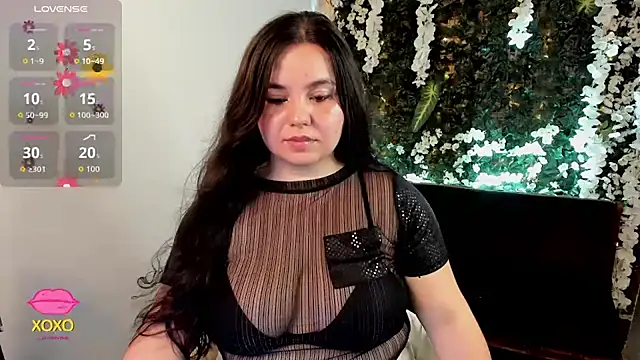 Snapshot of ainohacarter_89 chatting on September 10, 1:05 am ainohacarter 89 online show from September 10, 1:05 am